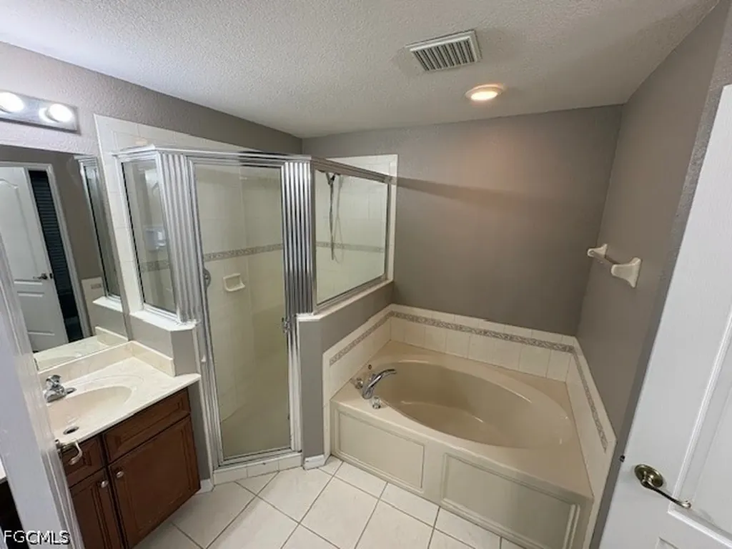 307 SE 1st Place Cape Coral FL 33990