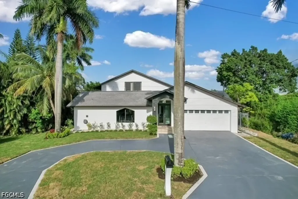 95 Schneider Drive Fort Myers FL 33905