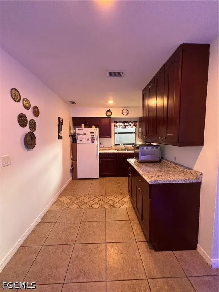 1977 46th Street SW Naples FL 34116