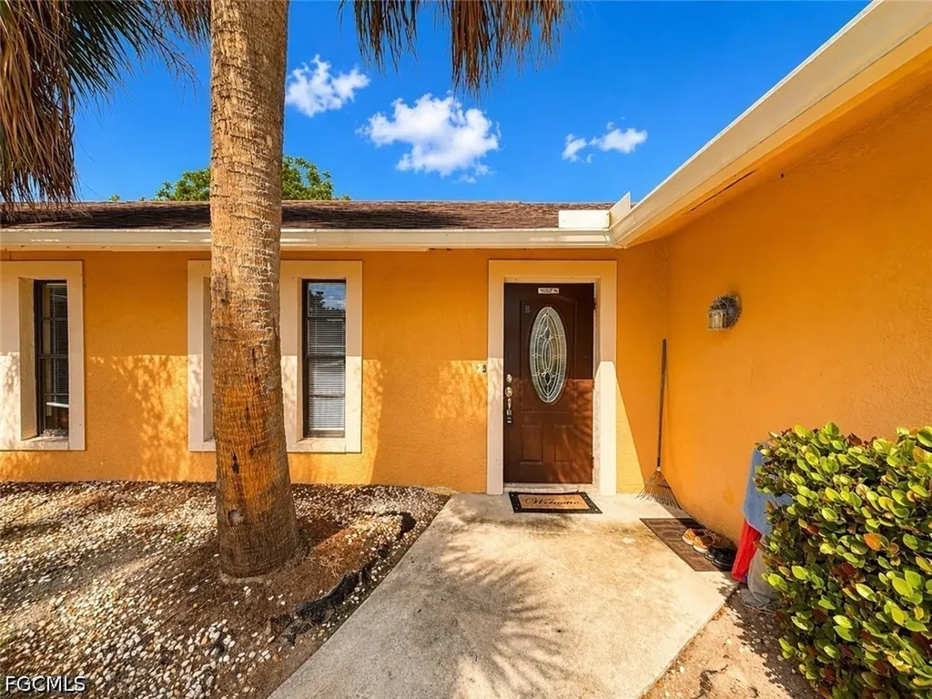 1977 46th Street SW Naples FL 34116