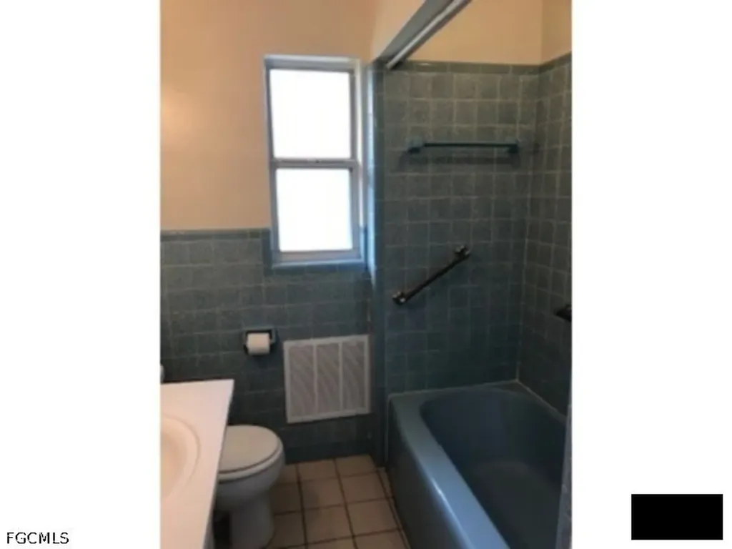 112 Crescent Lake Drive North Fort Myers FL 33917