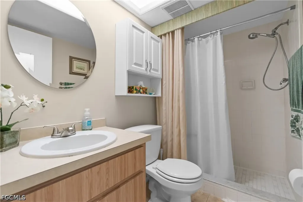 8595 Charter Club Circle Fort Myers FL 33919