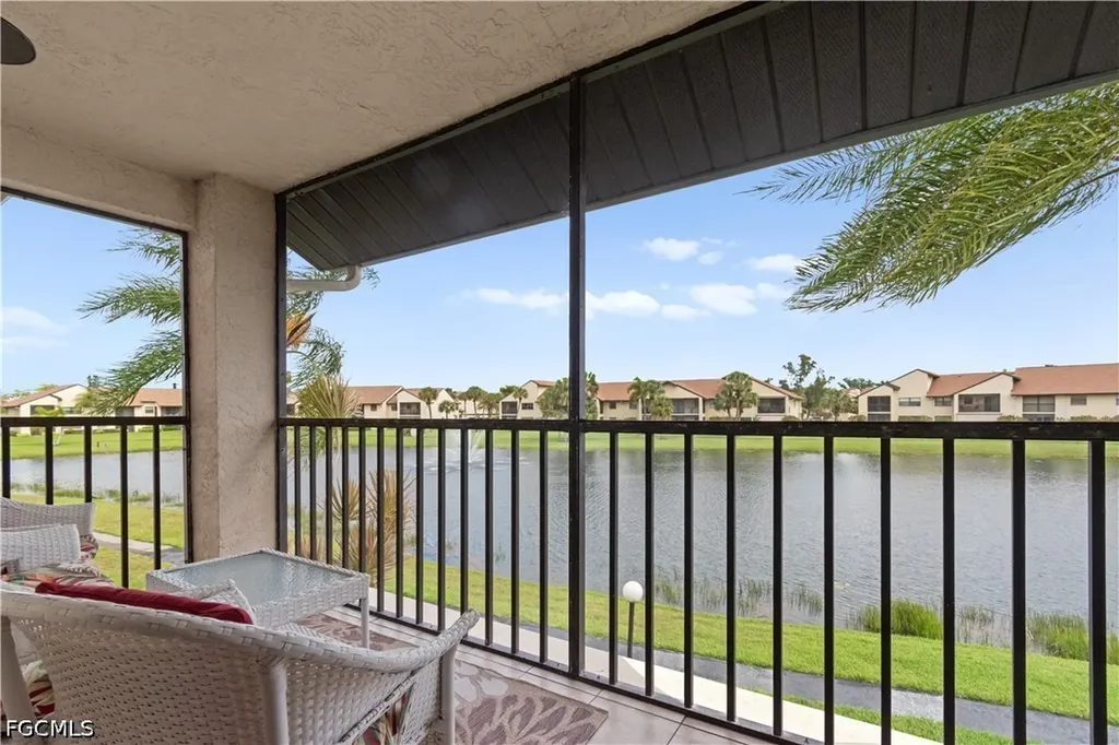 8595 Charter Club Circle Fort Myers FL 33919