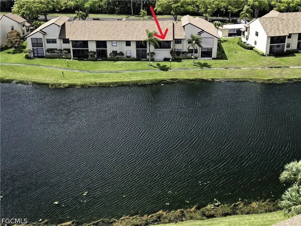 8595 Charter Club Circle Fort Myers FL 33919