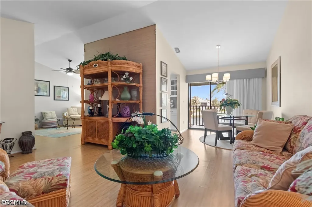 8595 Charter Club Circle Fort Myers FL 33919