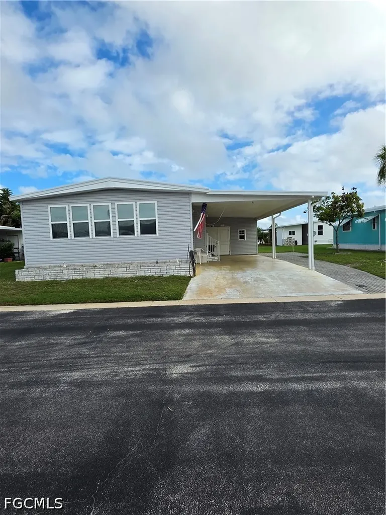 5 Hay Street Alva FL 33920