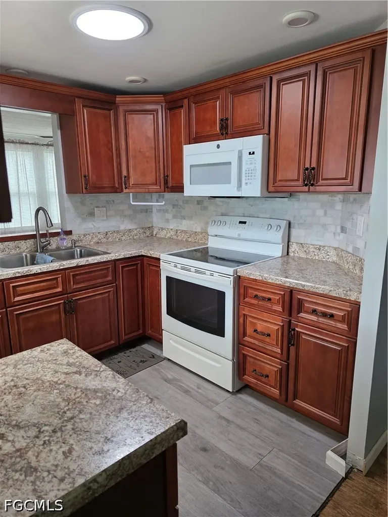 5 Hay Street Alva FL 33920