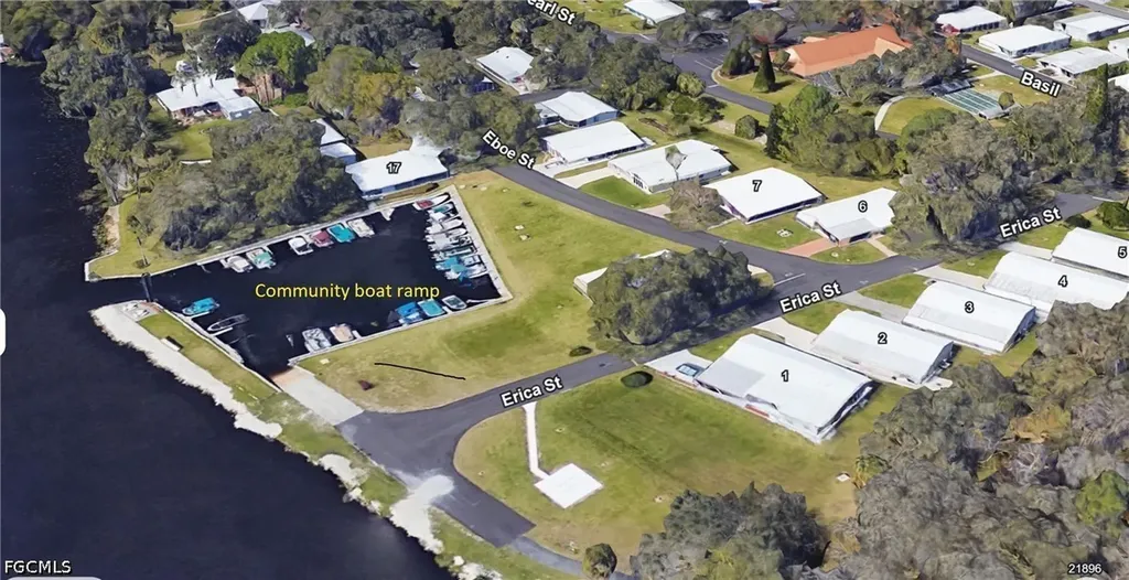 5 Hay Street Alva FL 33920