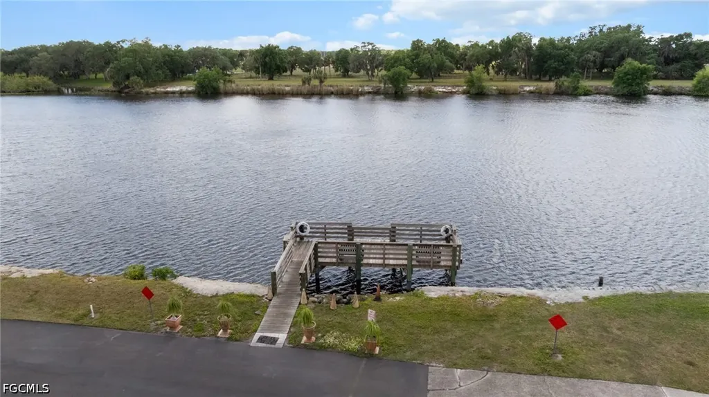 5 Hay Street Alva FL 33920