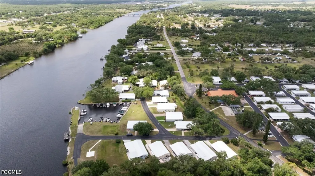 5 Hay Street Alva FL 33920