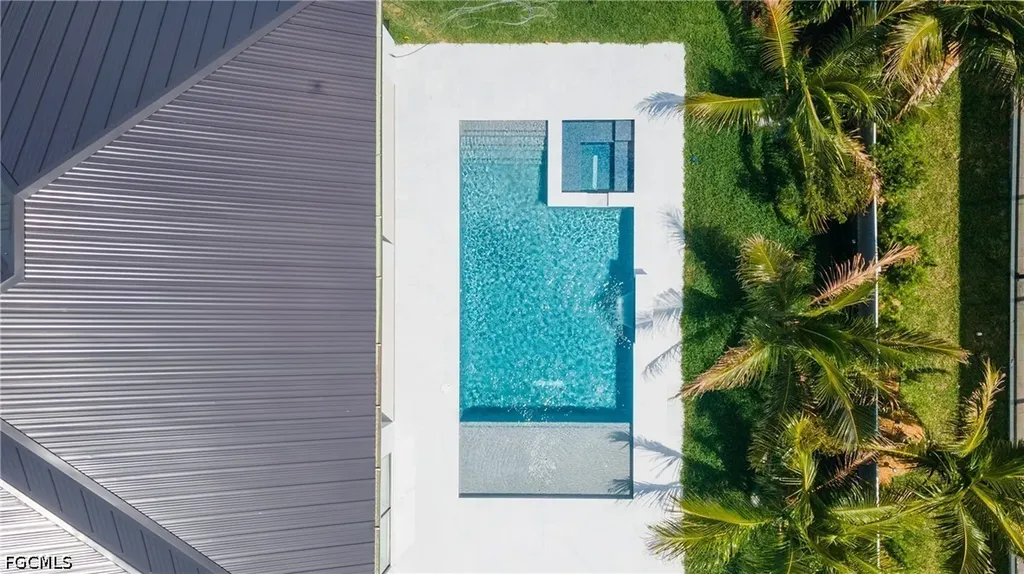 3702 Ceitus Parkway Cape Coral FL 33991