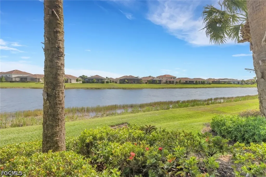 16580 Goldenrod Lane Alva FL 33920