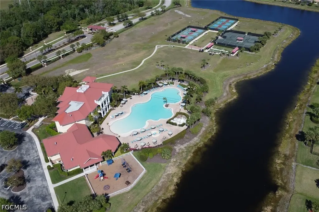 16580 Goldenrod Lane Alva FL 33920