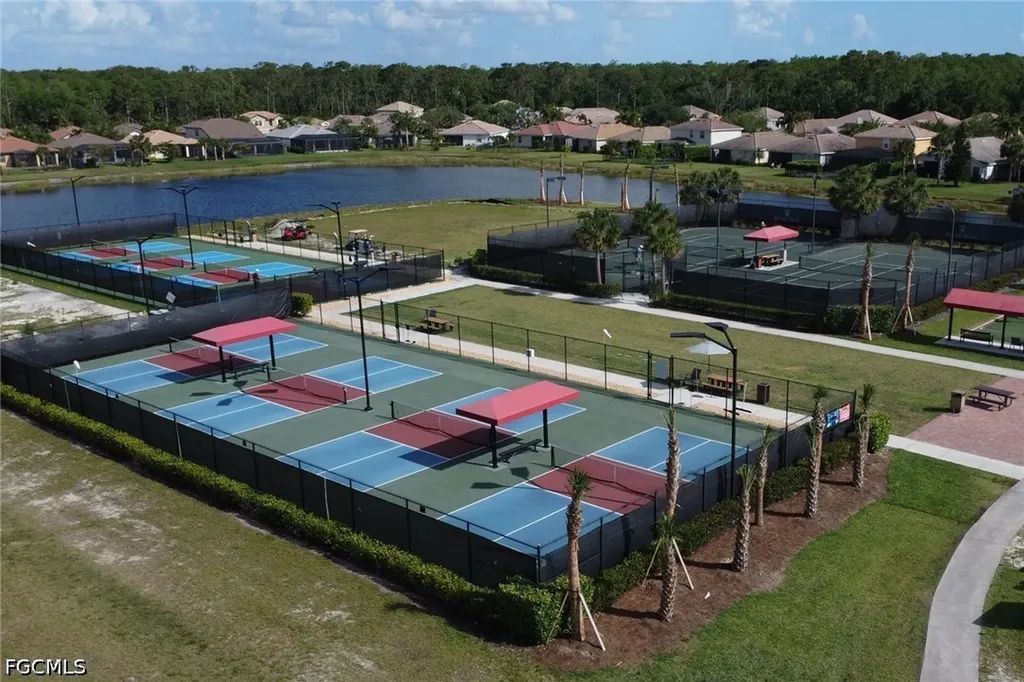 16580 Goldenrod Lane Alva FL 33920
