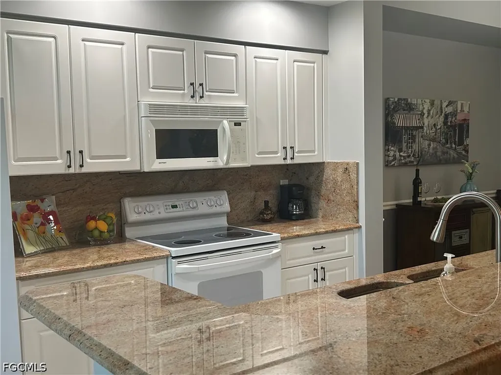 8076 Queen Palm Lane Fort Myers FL 33966