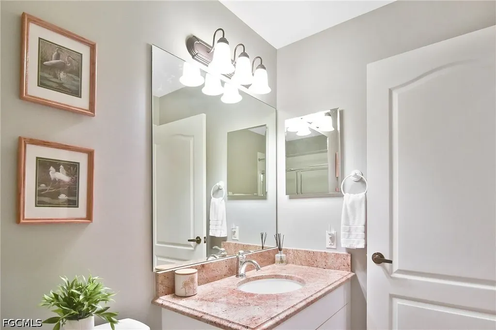 8076 Queen Palm Lane Fort Myers FL 33966