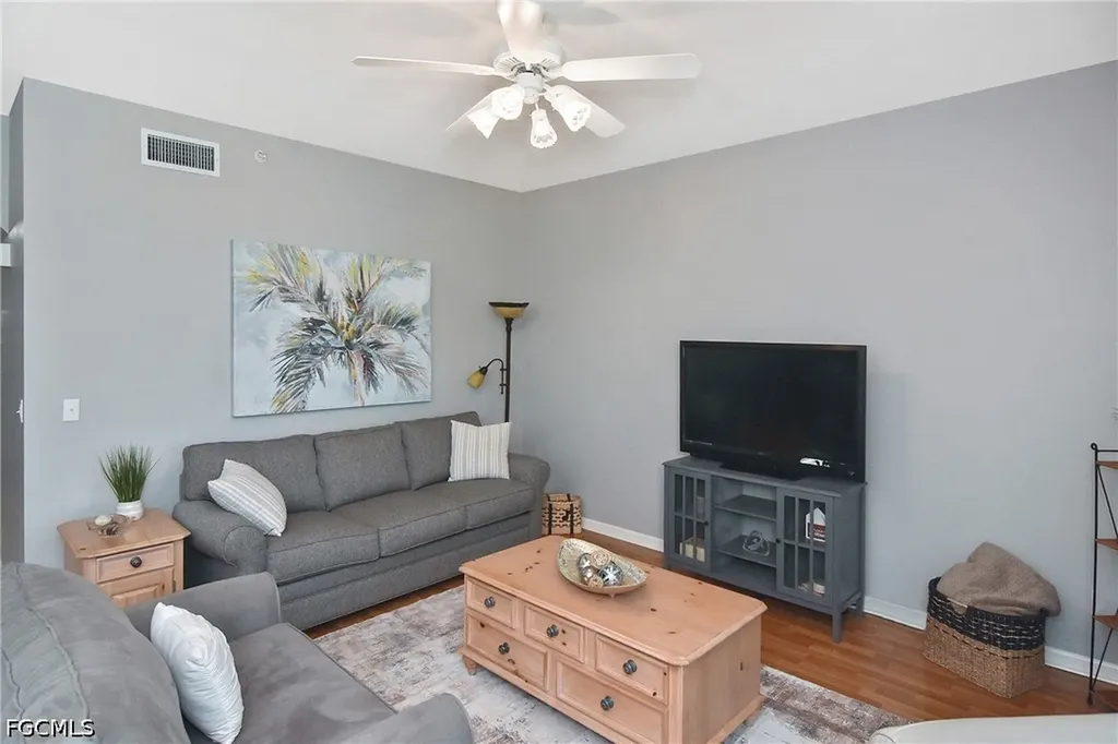 8076 Queen Palm Lane Fort Myers FL 33966