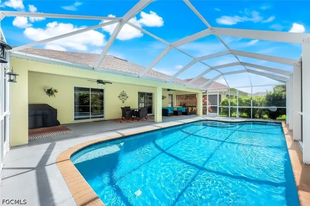 14823 Calusa Palms Drive Fort Myers FL 33919