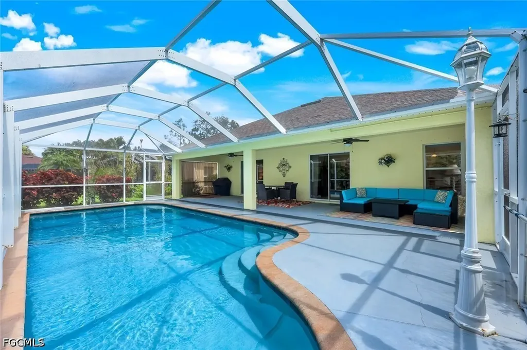 14823 Calusa Palms Drive Fort Myers FL 33919