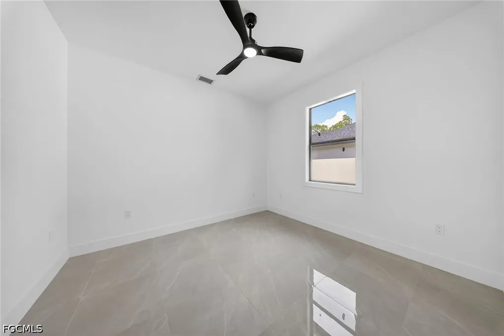 3508 27th Avenue NE Naples FL 34120