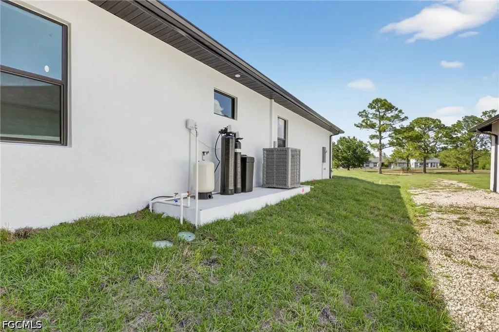 3508 27th Avenue NE Naples FL 34120