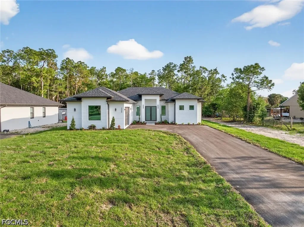 3508 27th Avenue NE Naples FL 34120