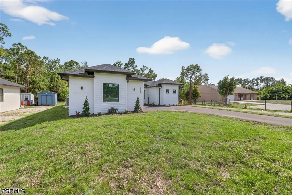 3508 27th Avenue NE Naples FL 34120