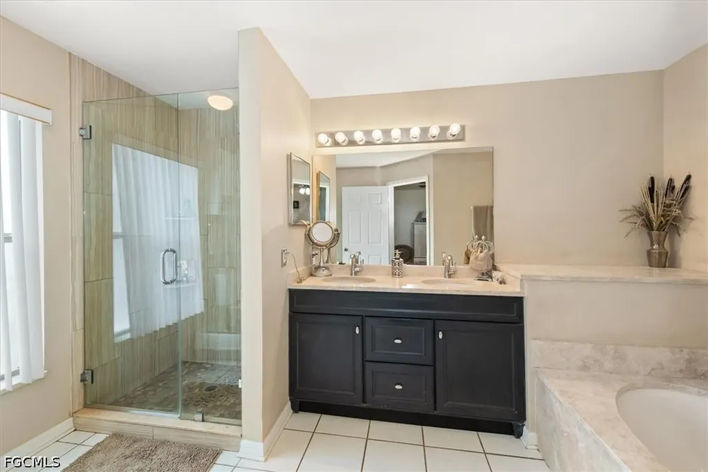 4860 14th Street NE Naples FL 34120