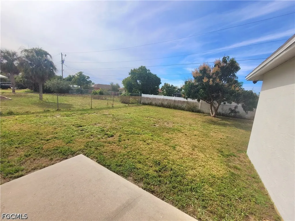 4102 SW 14th Avenue Cape Coral FL 33914