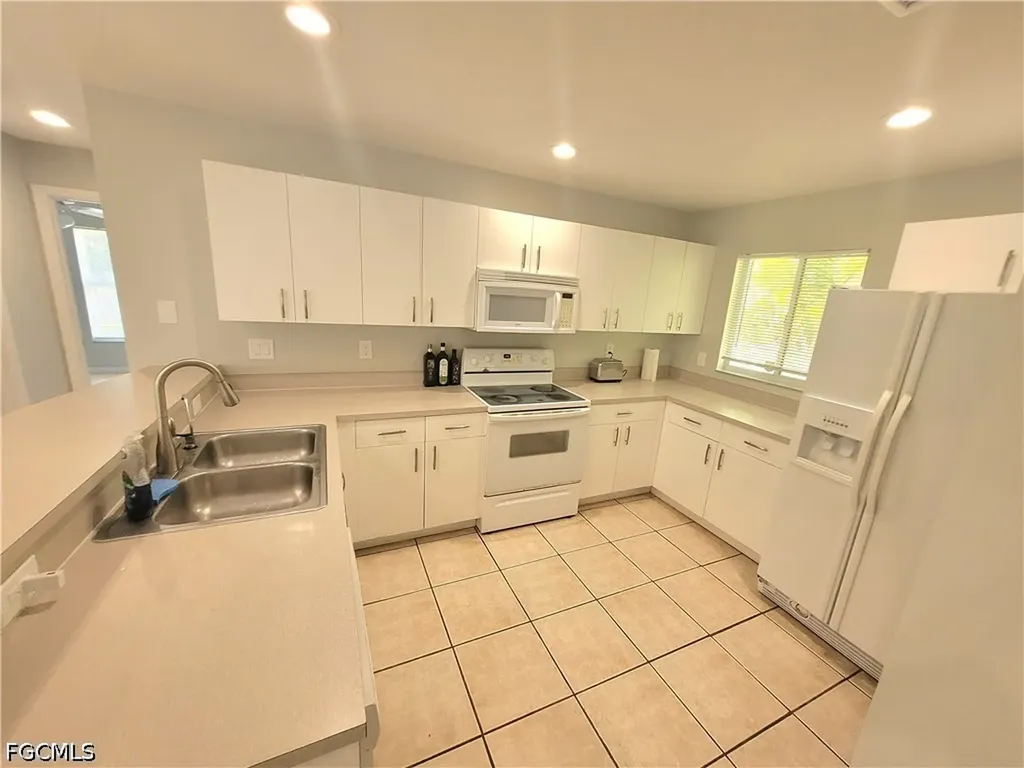 4102 SW 14th Avenue Cape Coral FL 33914