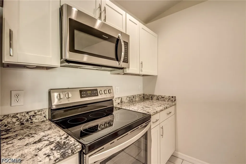 3814/3816 SW 15th Place Cape Coral FL 33914