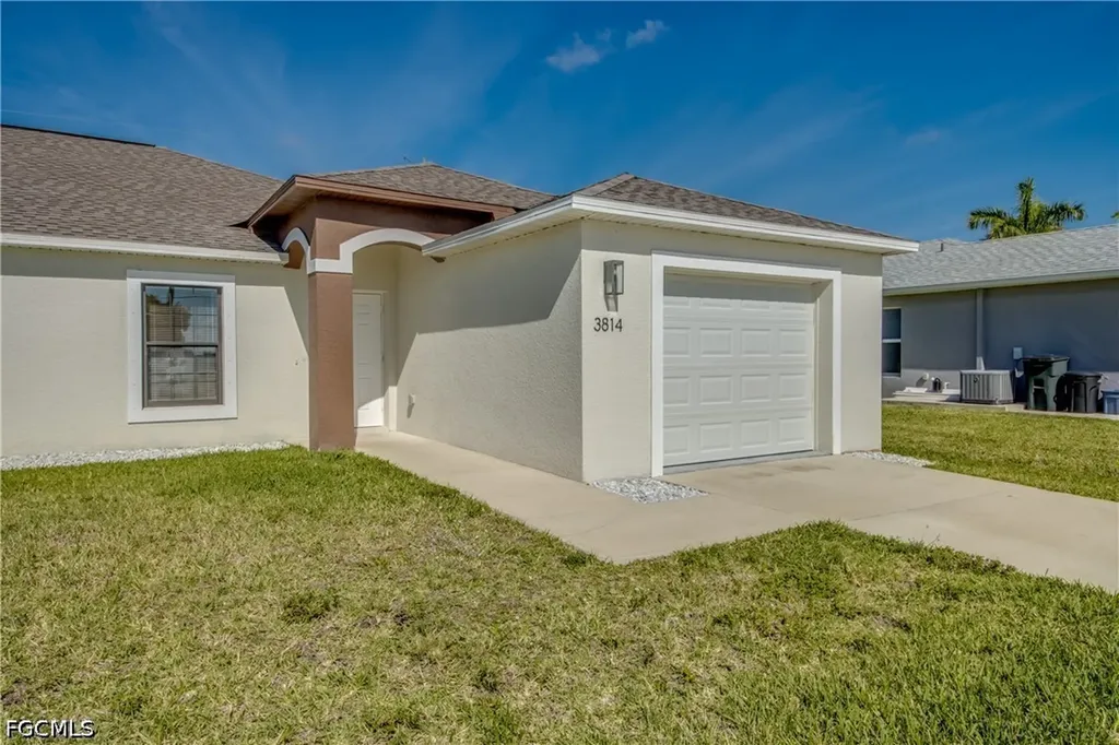 3814/3816 SW 15th Place Cape Coral FL 33914