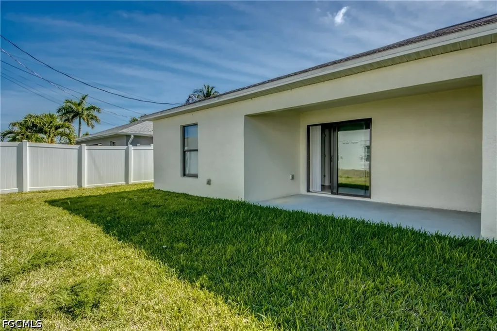 3814/3816 SW 15th Place Cape Coral FL 33914