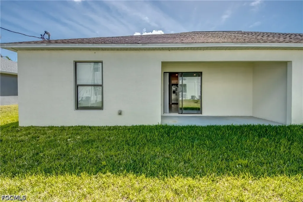 3814/3816 SW 15th Place Cape Coral FL 33914