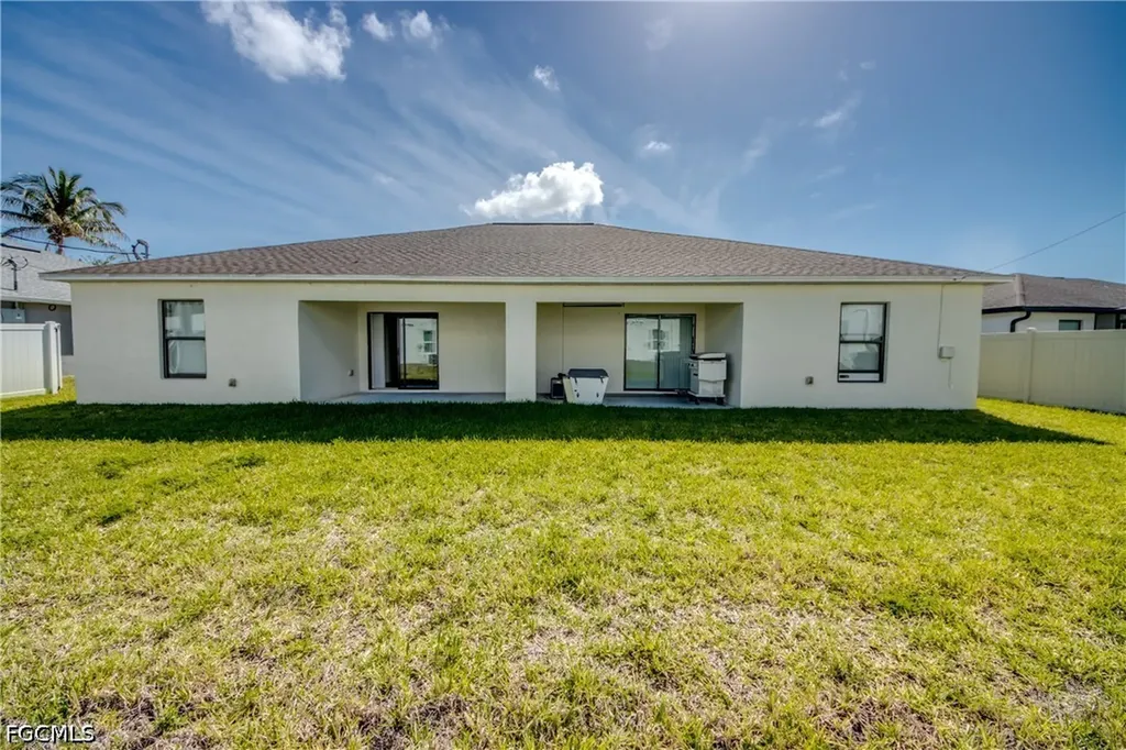 3814/3816 SW 15th Place Cape Coral FL 33914