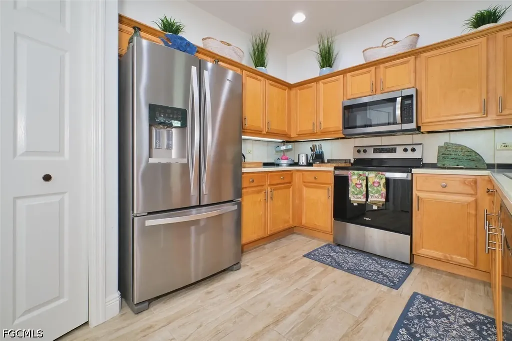 8848 Middlebrook Drive Fort Myers FL 33908