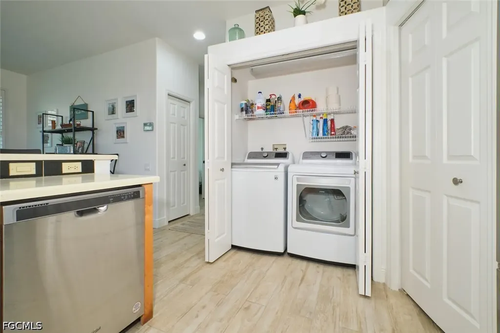 8848 Middlebrook Drive Fort Myers FL 33908