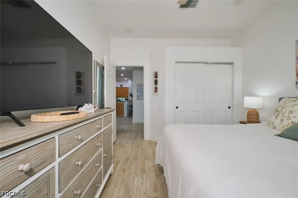 8848 Middlebrook Drive Fort Myers FL 33908