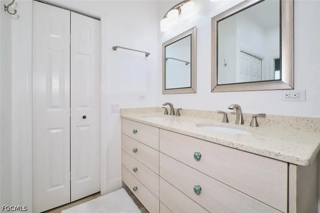 8848 Middlebrook Drive Fort Myers FL 33908