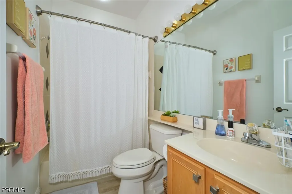 8848 Middlebrook Drive Fort Myers FL 33908