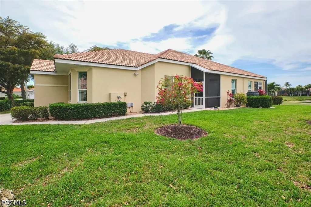 8848 Middlebrook Drive Fort Myers FL 33908