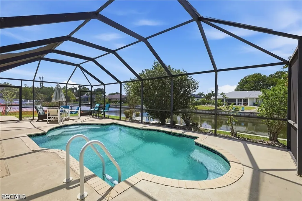 218 SE 2nd Avenue Cape Coral FL 33990