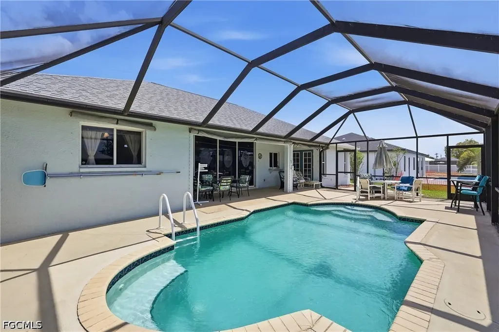 218 SE 2nd Avenue Cape Coral FL 33990