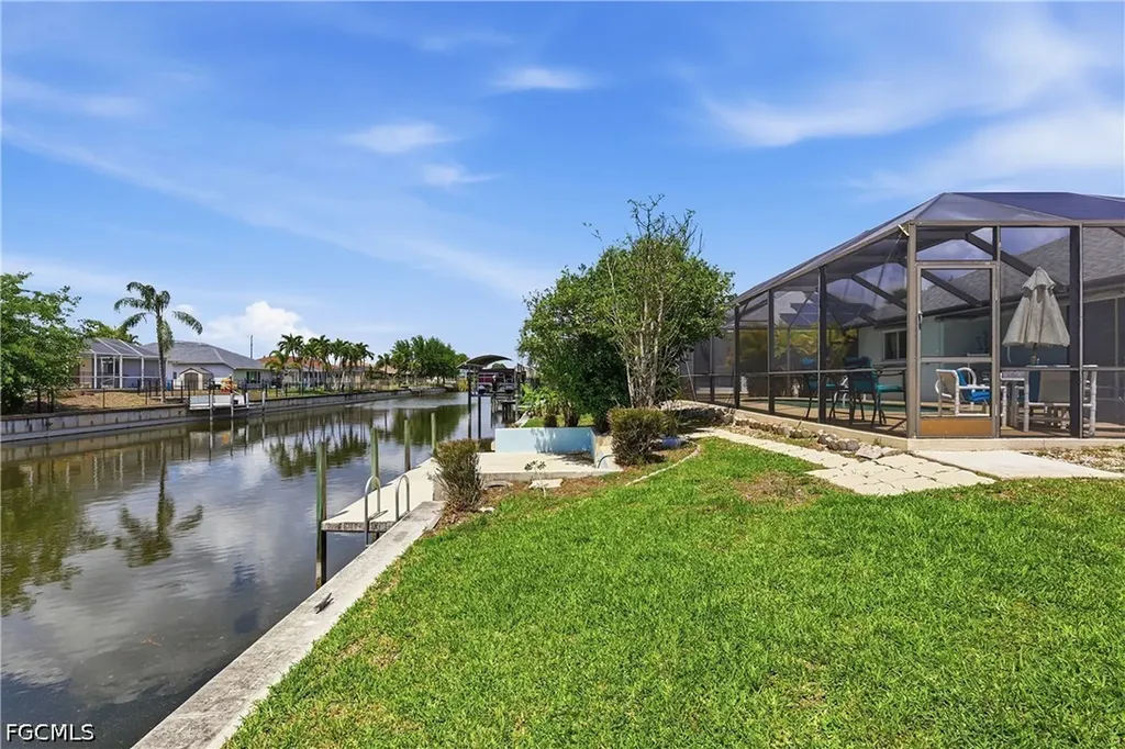 218 SE 2nd Avenue Cape Coral FL 33990