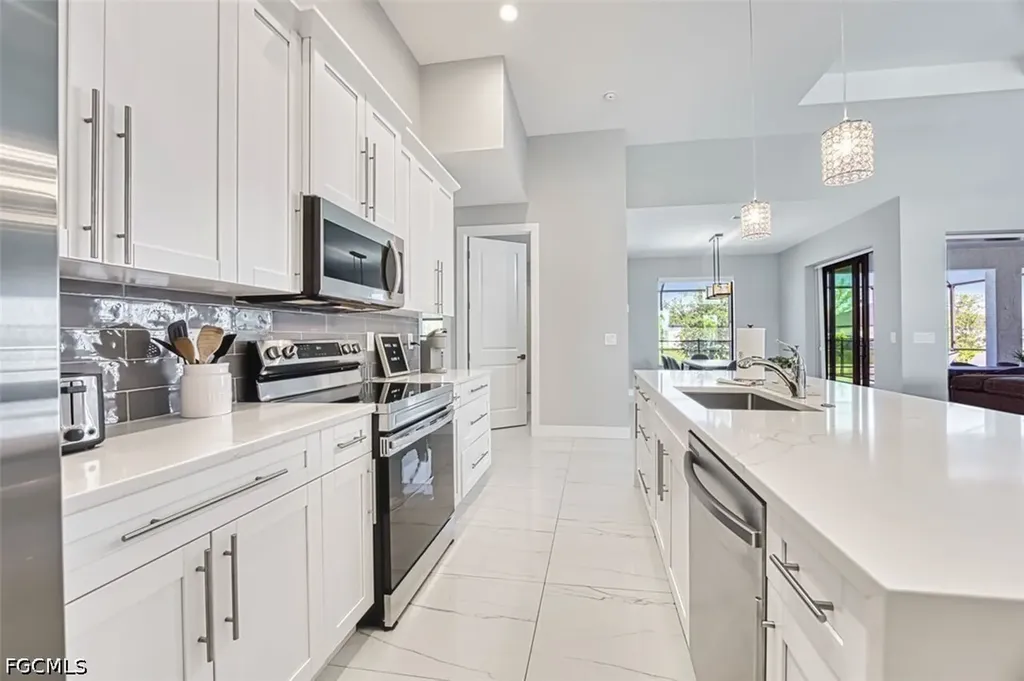 1926 SW 15th Avenue Cape Coral FL 33991