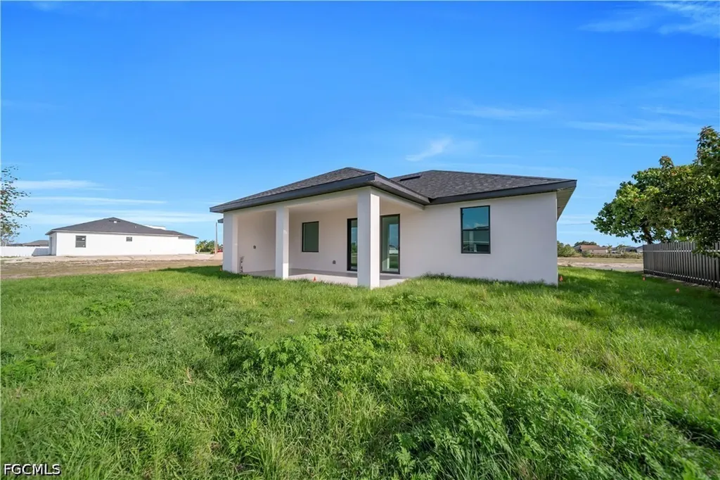 211 NE 15th Terrace Cape Coral FL 33909