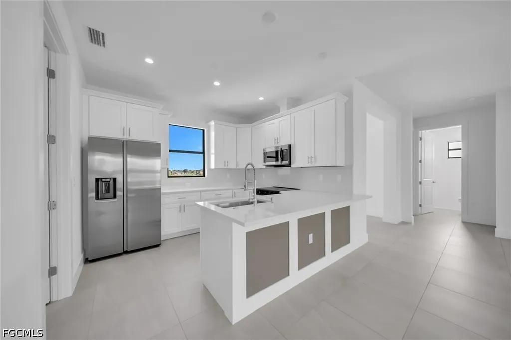 211 NE 15th Terrace Cape Coral FL 33909