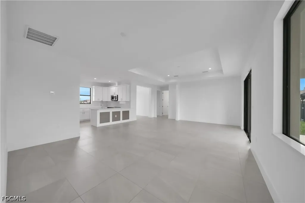 211 NE 15th Terrace Cape Coral FL 33909