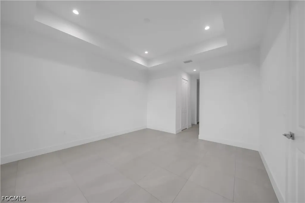 211 NE 15th Terrace Cape Coral FL 33909