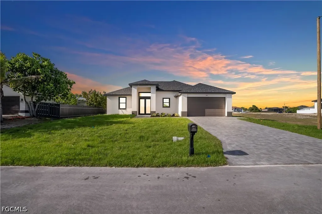 211 NE 15th Terrace Cape Coral FL 33909